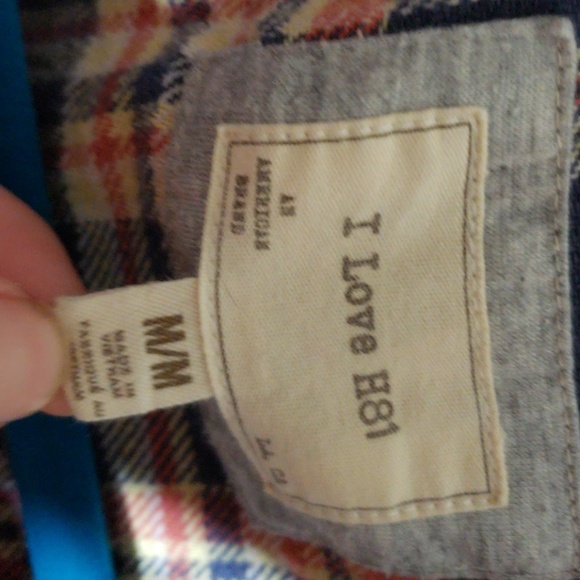 MOVING SALE- Womens Flannel - Picture 3 of 3